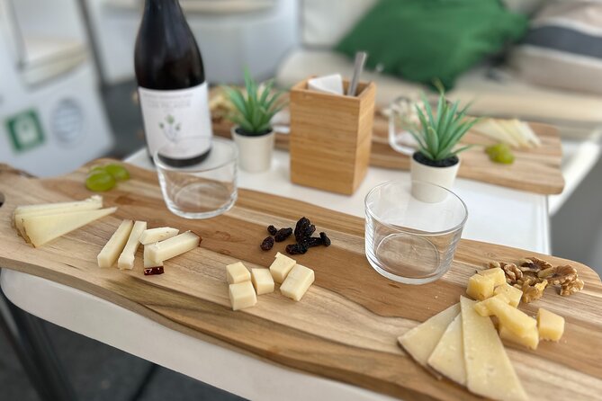 1h Boat Trip + 2h Dockside Local Wine & Food Tasting - Why the $78.09 Price Can Feel Fair (When You Break It Down)