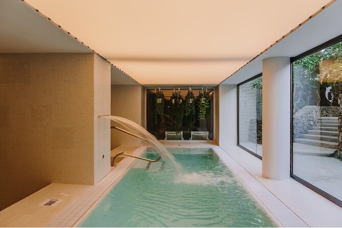 2 hours Double Pass Spa Circuit in Hotel Don Gregory - The spa circuit itself: hydrotherapy pool, showers, sauna, and more