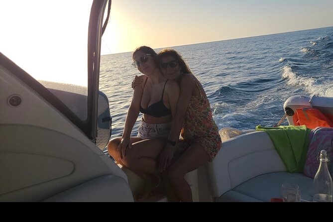4 Hour Boat Tour with Snorkeling from Puerto Rico and Mogan - Onboard food and drinks: what’s actually included