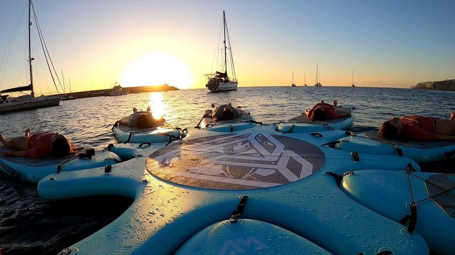 Arguineguín: Stand-up Paddleboard Yoga Class with Instructor - The 10-minute paddle lesson: the fear-killer part