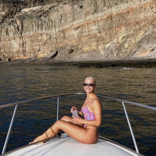 Boat ride from Puerto de Mogán along the coastline to Güigüi - What the 4-Hour Route Feels Like: three cruise stretches and the approach to Güigüí