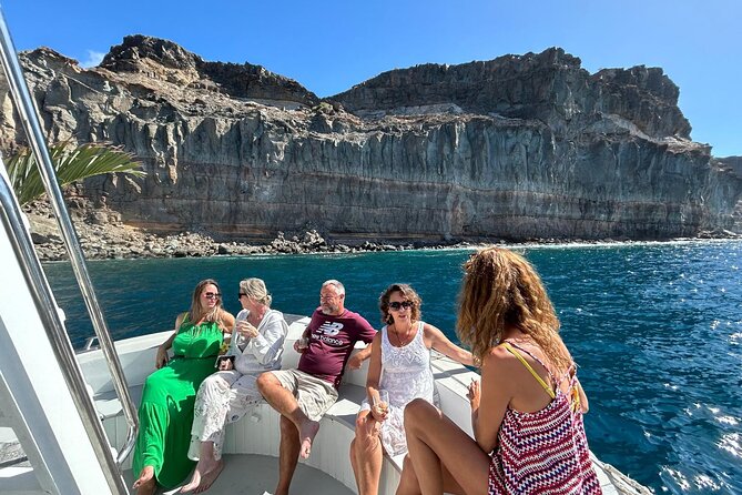 Classic Boat Trip through South Gran Canaria - Cueva del Agua around 11:15: swim, snorkel, paddleboard time