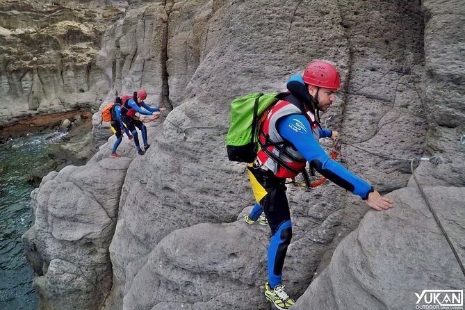 Coastering in Gran Canaria (Aquatic Route in the ocean cliffs) - Coasteering on the Mogán Cliffs: Why This Route Works