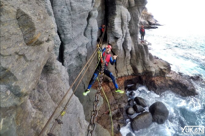 Coastering in Gran Canaria (Aquatic Route in the ocean cliffs) - Who Should Book (and Who Should Reconsider)