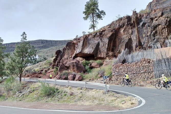 E-Bike Rental 80 km Battery life: Gran Canaria Mountains or Coast - Stop 2: South Coast riding to El Pajar and Arguineguín