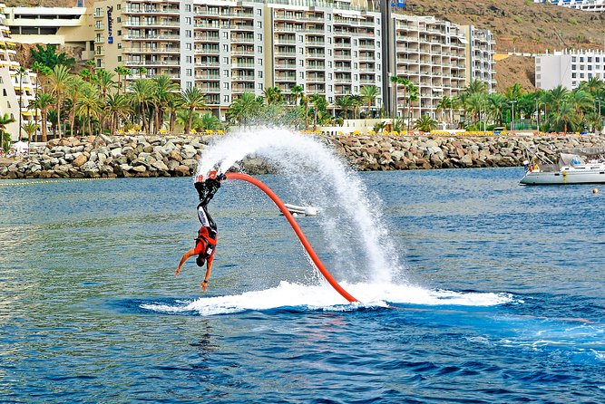 Flyboard at Anfi Beach, Gran Canaria (20 or 30 min) - Flyboard at Anfi Beach: the setup at Playa Anfi del Mar