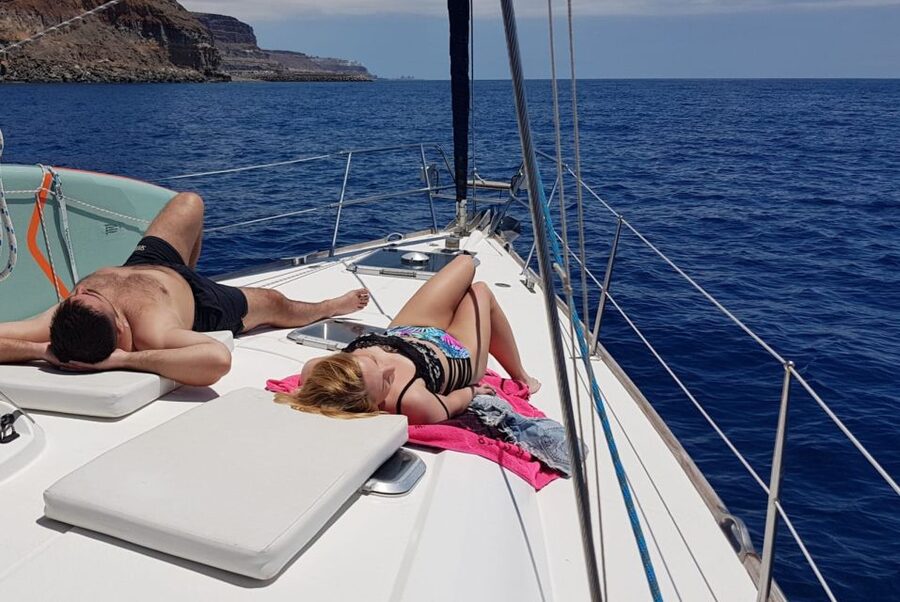 From Puerto de Mogán: Sailboat Trip with Food and Drinks - Key things I’d book this for