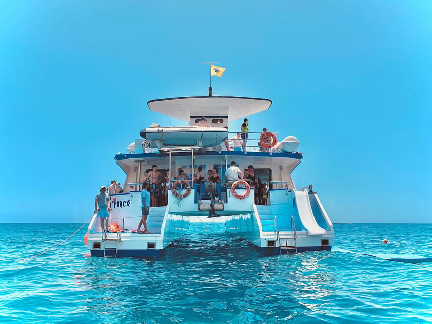 From Puerto Rico: Boat trip along the coast w/ Food & Drinks - Quick look at the price: what about $47 buys you