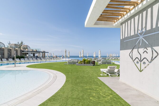 Full Day Ticket at Perchel Beach Club with Lunch - Drinks, cocktails, and the reality of paying for extras