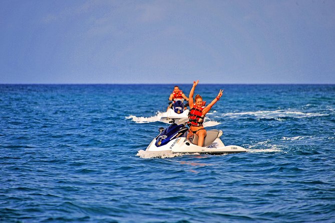 Fun Pack Water Sports - Parasailing for 8–10 Minutes: The Big View in a Short Time