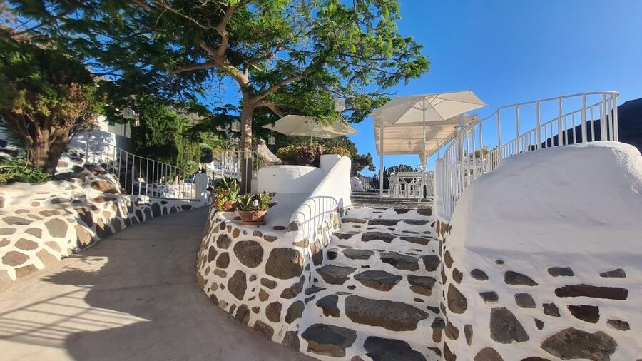 Gran Canaria: canarian rum & local cheese tasting tour - Valle de Mogán: why this cellar matters for your tasting