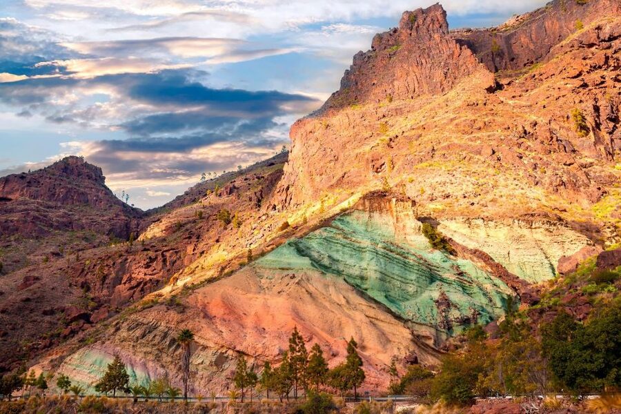Gran Canaria: Full-Day Island Sightseeing Coach Tour - San Nicolás and northbound town life: volcanic roads with short breaks