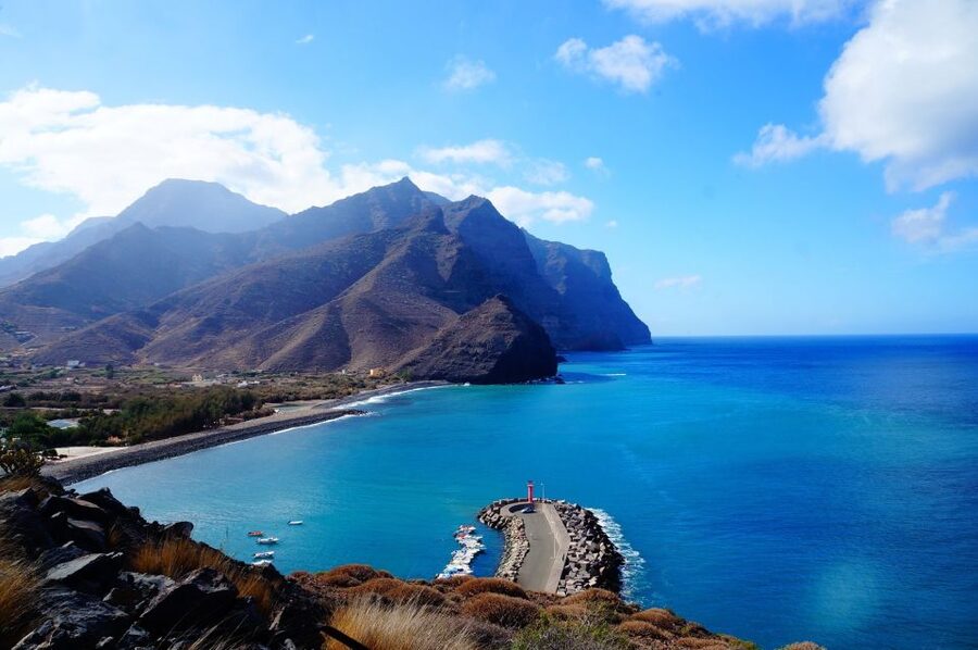 Gran Canaria: Full-Day Island Sightseeing Coach Tour - Agaete lunch and the Finger of God remains: west-coast drama in human time