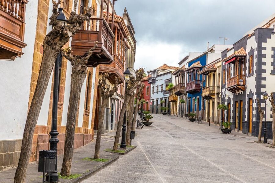 Gran Canaria Highlights Full-Day Tour by Bus - Roque Nublo, El Teide views, and the Tejeda photo-stop style