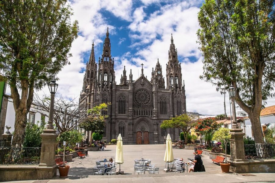 Gran Canaria Highlights Full-Day Tour by Bus - The Valleseco lunch break: a meal with mountain air