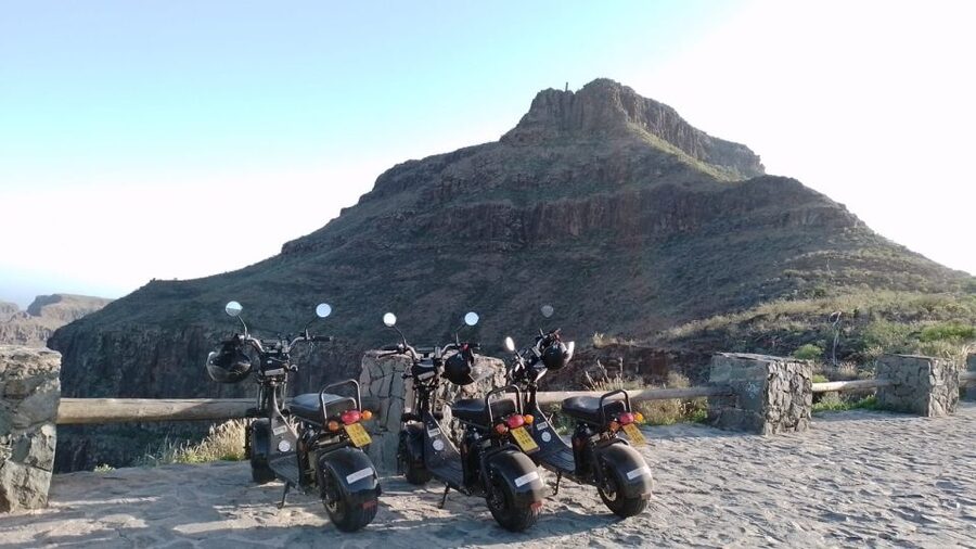 Gran Canaria: Los Pilancones Natural Park e-Scooter Tour - Meeting point in Playa del Ingles: where to start without stress