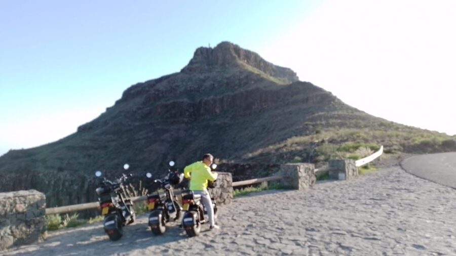 Gran Canaria: Los Pilancones Natural Park e-Scooter Tour - Maspalomas City area and the dunes viewpoint stop