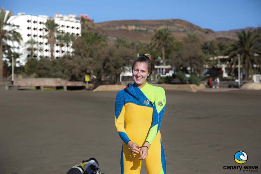 Gran Canaria: Meloneras Beach Surf Lesson - Theory + Safety Briefing: The Part That Makes Surf Feel Manageable