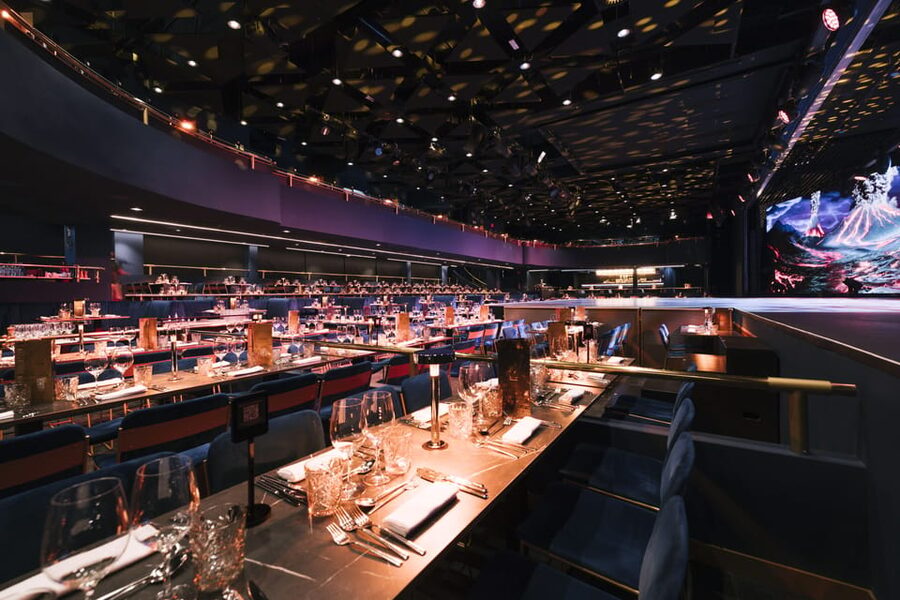 Gran Canaria: Origen Dinner Show at Sala Scala - Drinks Service and the Button Request Advantage
