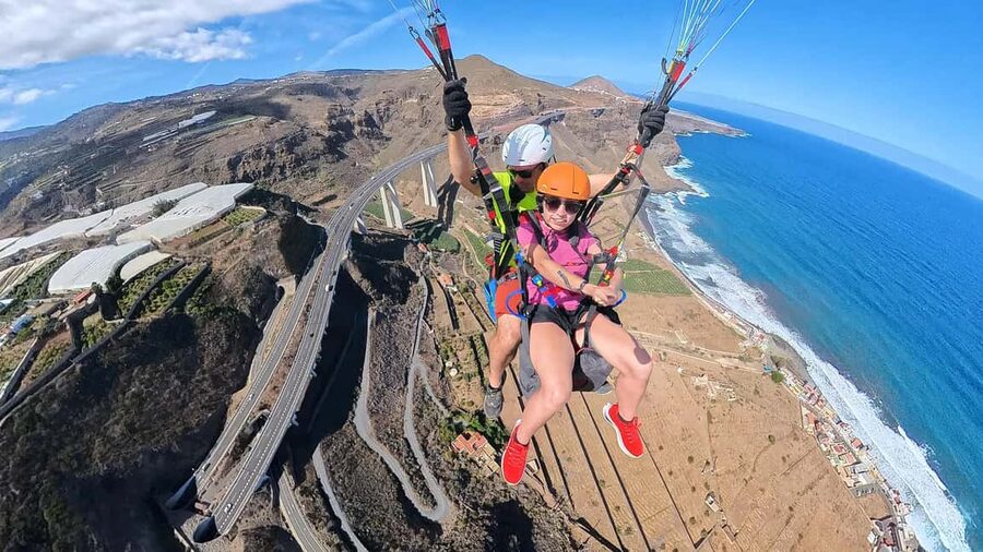 Gran Canaria: Paragliding Flight with Tapas & Pickup - Landing for Tapas: what you’re eating and why it’s the smart part