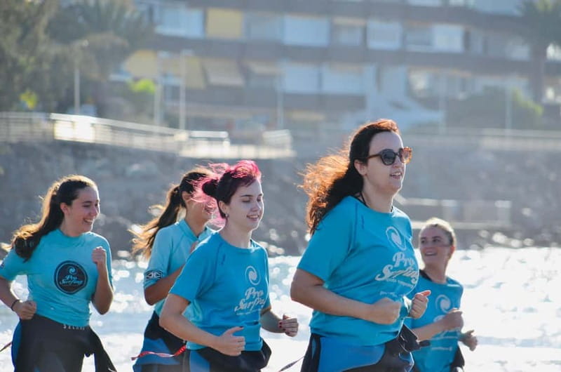 Gran Canaria: Playa del Inglés Girls' Surf Experience - Why a girls-only surf lesson in Playa del Inglés feels easier