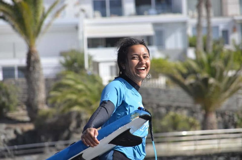 Gran Canaria: Playa del Inglés Girls' Surf Experience - Who this is perfect for (and who should sit this one out)