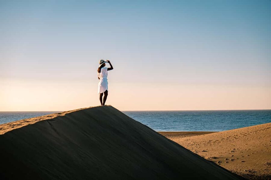 Gran Canaria: Private Photoshoot with a Local Photographer - Where You’ll Shoot: Dunes, Oasis, and Ocean-View Walkways