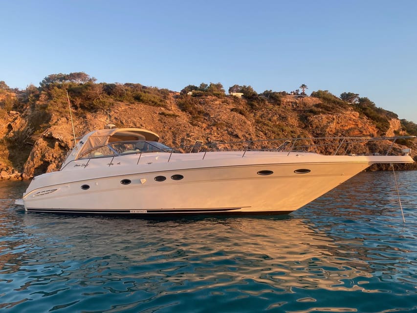 Gran Canaria: Private Yacht Excursion with Drinks, Lunch, and Snorkeling - Private Yacht on Gran Canaria: A 3–4 Hour Reset