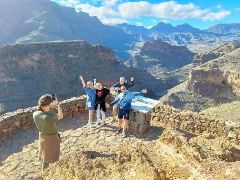 Gran Canaria: Red Gorge, Cave, Oasis Adventure Tour & Picnic - The Tapas Picnic: Canarian Flavor, Homemade Care, and Quiet Spot Energy