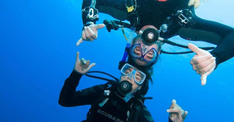 Gran Canaria: Scuba Diving for Beginners - Inside your first hour: safety briefing, hand signals, and gear