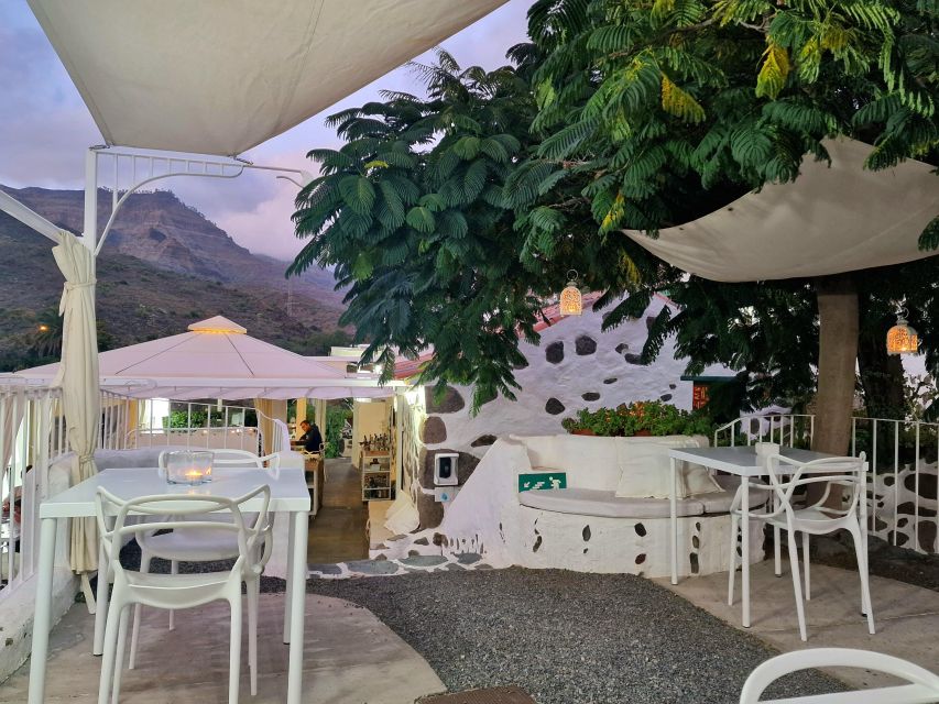Gran Canaria: Spanish Tapas and Wine Tasting Tour in Mogan - Wine tasting with the maître sommelier: whites, reds, and Vermut Lolito
