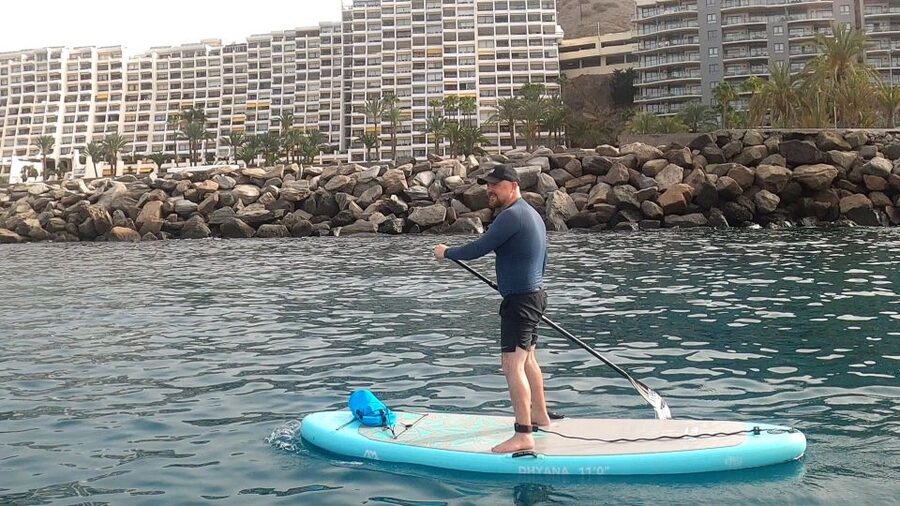 Gran Canaria : Stand Up Paddle (SUP) Tour - Gear and extras: lycra, optional life vest, and the photo set