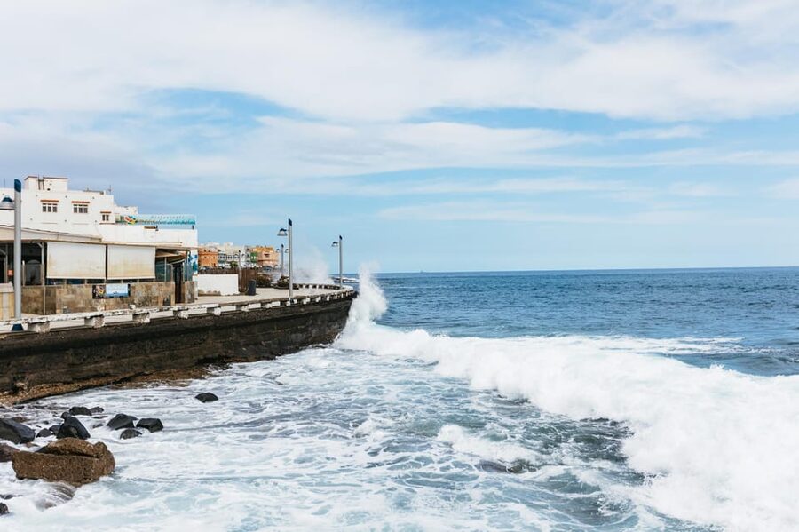 Gran Canaria: The Red Canyon Tour with Local Food Tasting - Caldera de Tirajana and La Fortaleza de Ansite: Canarii Heritage in Volcanic Stone