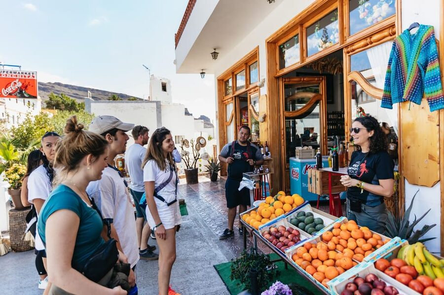 Gran Canaria: The Red Canyon Tour with Local Food Tasting - Barranco de Las Vacas Hike: Short, Uneven, and Worth Your Breath