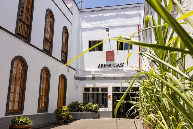 Guided Tour at Ron Arehucas Distillery - Rum and liqueurs tasting: tips to make it worth the glass
