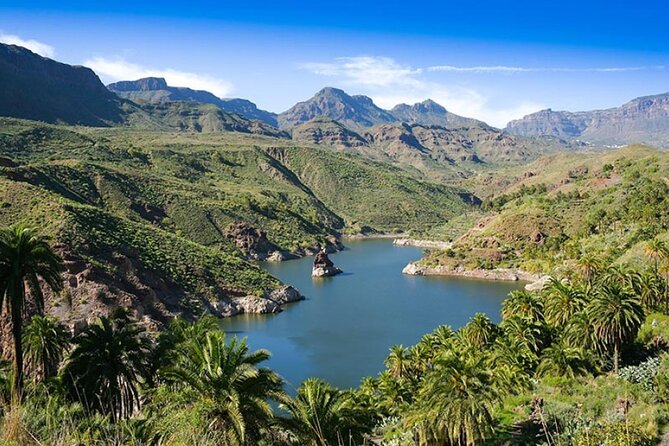 Guided tour: Discover Gran Canaria - Stop 2: Teror’s Pilgrimage Village, Balconies, and Basilica