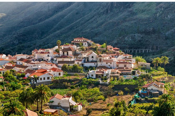 Jeep Tour 4x4 in Gran Canaria - Stop 2: Cumbres de San Bartolomé, Tunte old town, and a church stop