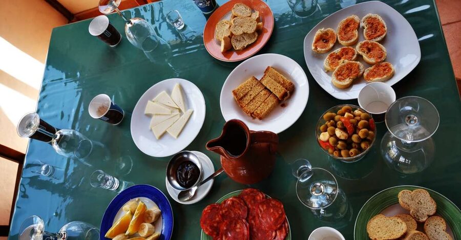 Las Palmas: 100% Local Tapas & Beach views - Practical Stuff You’ll Want to Know
