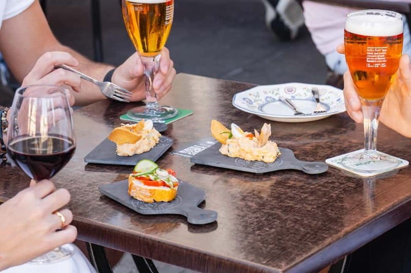 Las Palmas: Gourmet Tapas and Wine Tour in the Old Town - How the Self-Guided Setup Works (QR Code, PDF, and WhatsApp)