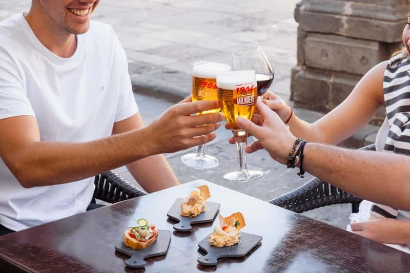 Las Palmas: Gourmet Tapas and Wine Tour in the Old Town - Plaza de Santa Ana and the Cathedral Area: The Walk That Keeps It Fun