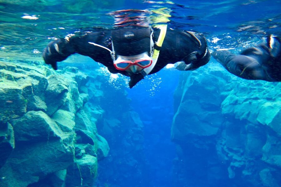 Las Palmas: Las Canteras Beach Snorkeling Trip - The Guide Factor: What Makes It Feel Professional