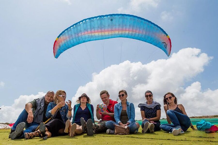 Las Palmas: Paragliding Tandem Flight with Instructor - Meeting at Los Giles: How Timing and Wind Shape Your Day