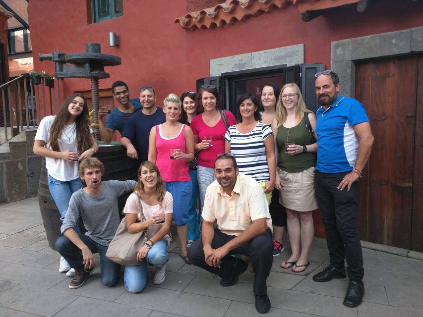 Las Palmas: Private Old City Guided Walking Tour with Tapas - Why Triana and Vegueta feel like the real Las Palmas