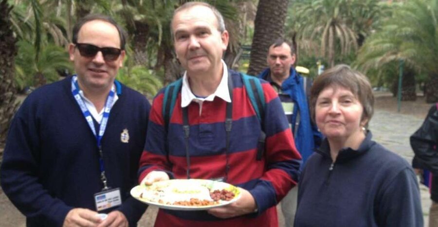 Las Palmas: Private Old City Guided Walking Tour with Tapas - The guide matters more than you think (and here it’s a strong point)