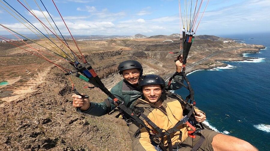Las Palmas: tandem paragliding flights for everyone - The 45-minute briefing: trade winds, takeoff cues, and landing approach