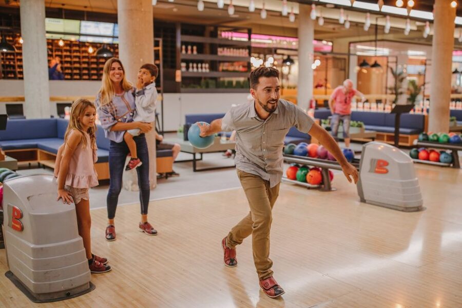 Maspalomas: Bowling Session Entry Ticket at Holiday World - Key Points I’d Focus On Before You Go