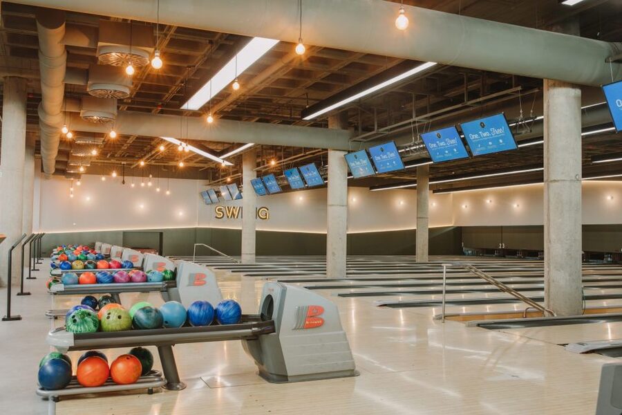 Maspalomas: Bowling Session Entry Ticket at Holiday World - Entering Smoothly: Voucher Exchange and Getting to Your Lane
