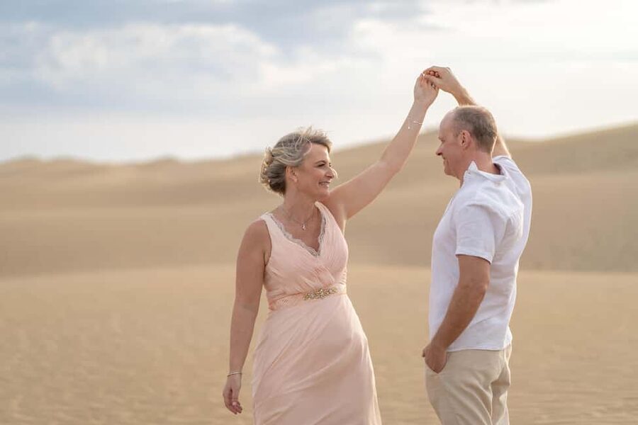 Maspalomas dunes: private photoshoot - Capture your moments - Where you meet and how the session starts without stress
