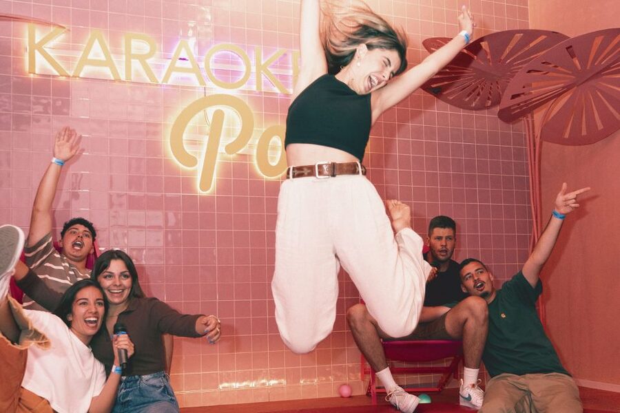 Maspalomas: Holiday World Themed Karaoke Room Rental - What you get inside the karaoke room (and what you don’t)