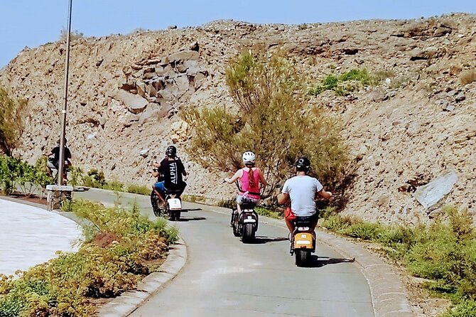 Maspalomas - Meloneras : e-Scooter 2 seat Sunset Guided Tour - The guide vibe (and what Lorenzo focuses on)